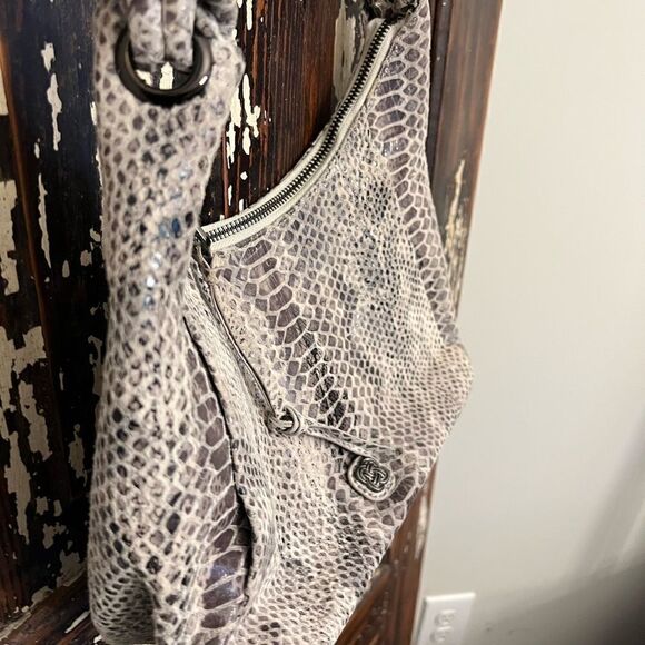 NWOT Elliot Luca snakeskin small handbag. - Picture 12 of 16